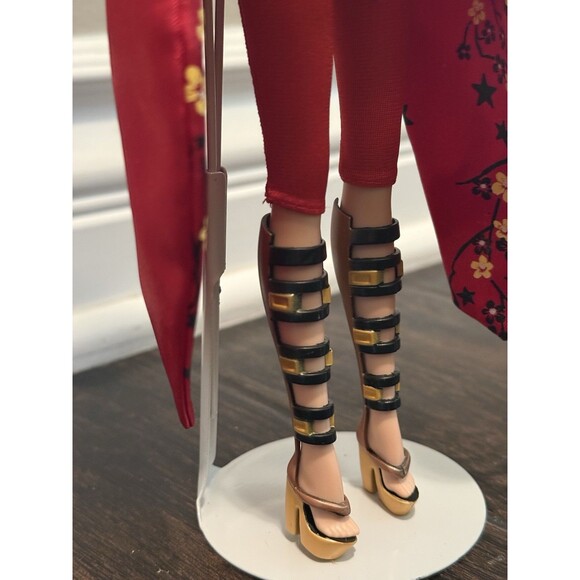 ❌2010 Lot JAPAN DOLLS OF THE WORLD Barbie & Samurai Ken❌Collectors Set❌w/stands❌ - Picture 8 of 10